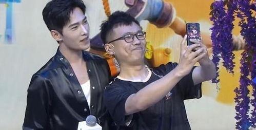 老王爆料新代言人视频,新代言人神秘亮相，精彩视频抢先看！